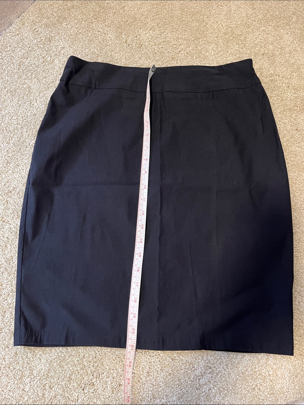 Tailored Black Pencil Skirt for Work and Events